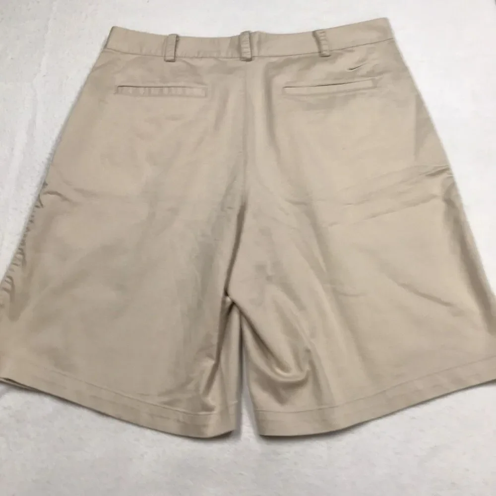Men NIKE Shorts Men M 32W Khaki Tan Fit Dry Pleat Front Golf Casual Preppy